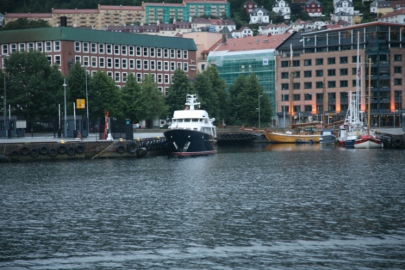 Name:  bergen to den helder 019.jpg
Views: 246
Size:  162.4 KB