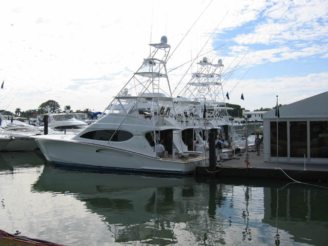 Continuing with Sportfish yachts, this is the Hatteras display with a ... Continuing with Sportfish yachts, this is the Hatteras display with a ...