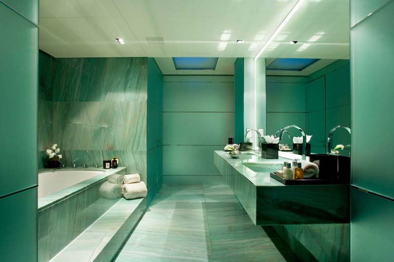 34602d1260451203-review-christensen-yachts-160-odessa-30-odessa-master-bath-jpg