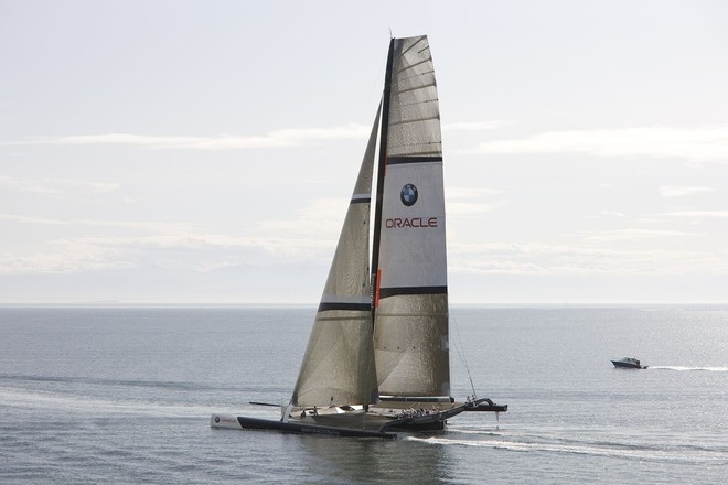Bmw oracle 90 foot trimaran #4