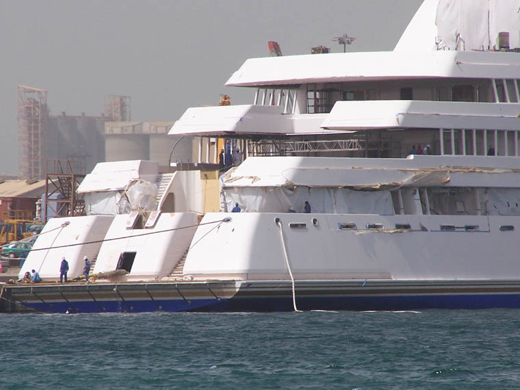 tiger woods yacht privacy. inside tiger woods yacht.