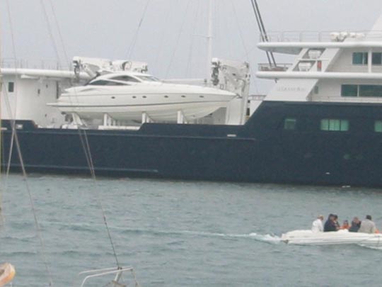 8540-megayacht-tenders-grand-blu.jpg?d=1123540390