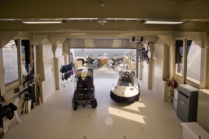 23456d1208455921-review-yacht-escort-ships-yes-173-suri-14-hangar-jpg