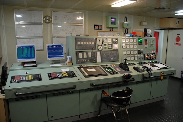 Name:  engine control room.jpg
Views: 1719
Size:  116.1 KB