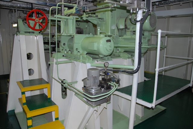 Name:  steering gear.jpg
Views: 1014
Size:  124.3 KB
