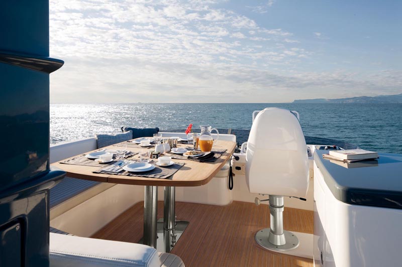 azimut yacht reviews