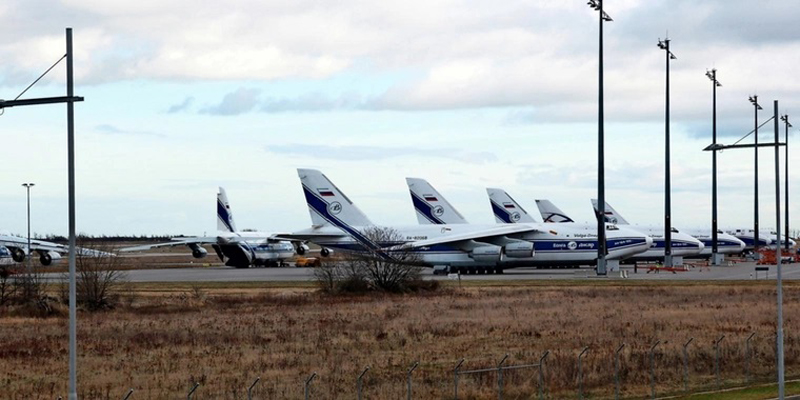 AN-124-Rekord-der-Volga-Dnepr-Airline-am-Flughafen-Leipzig-Halle.jpg