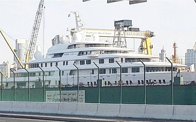 Azzam in Dubai_01.jpg