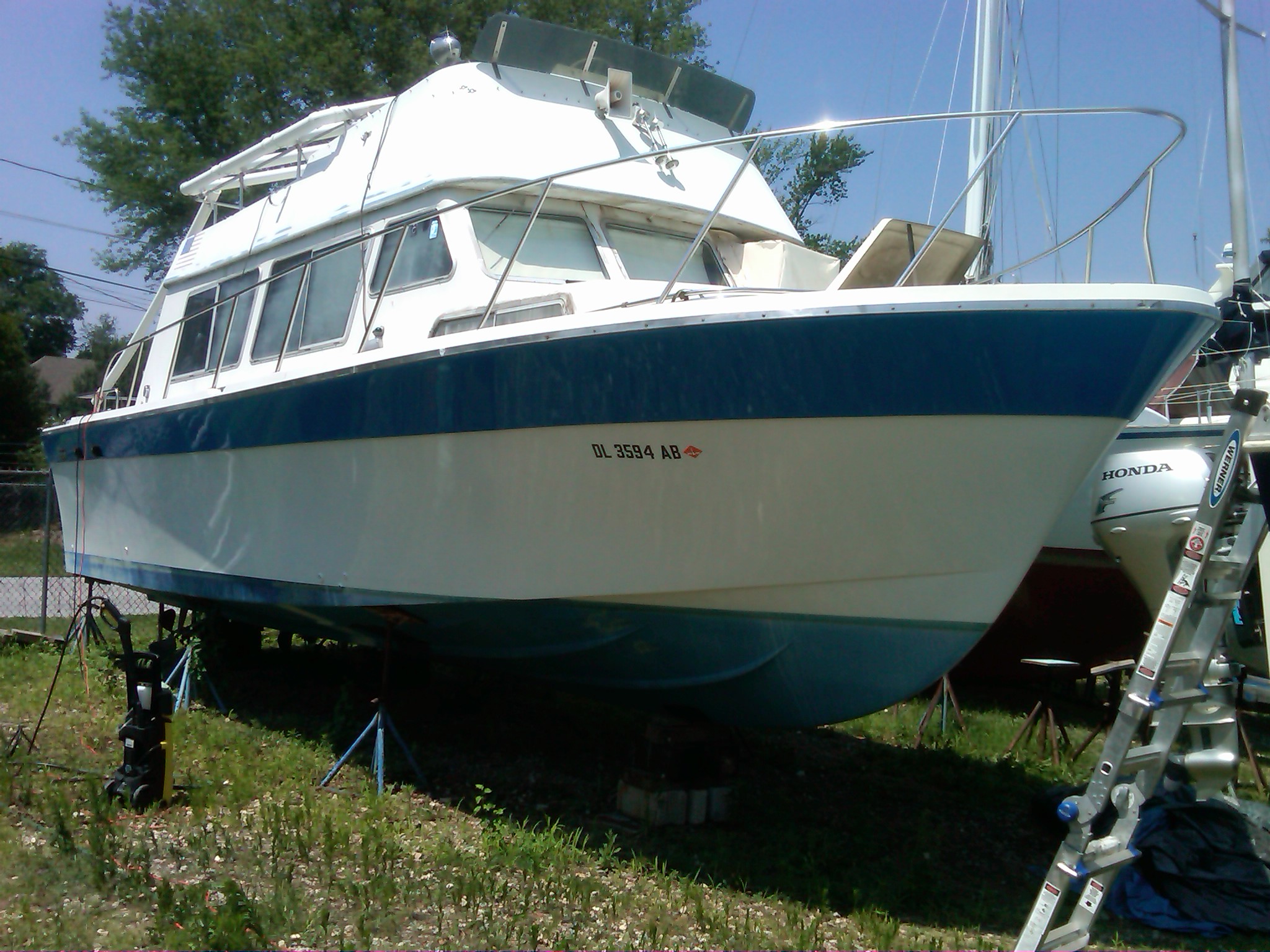ELCADA, 1973 Luhrs, 36'.jpg