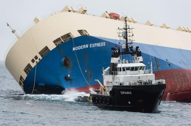 france-drifting-ship.jpg