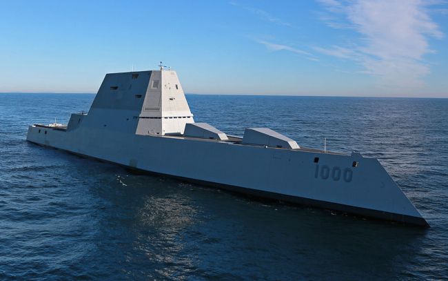 Future_USS_Zumwalt's_first_underway_at_sea.jpg