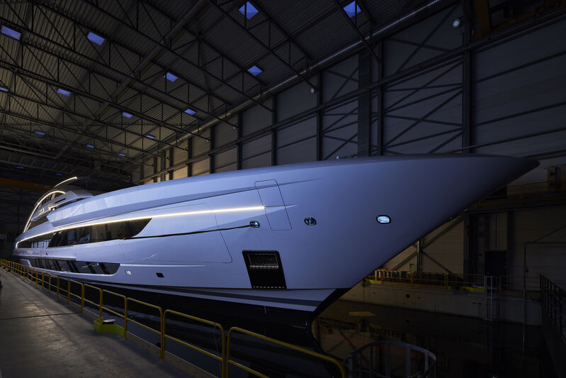 Heesen Galactica 1.jpg