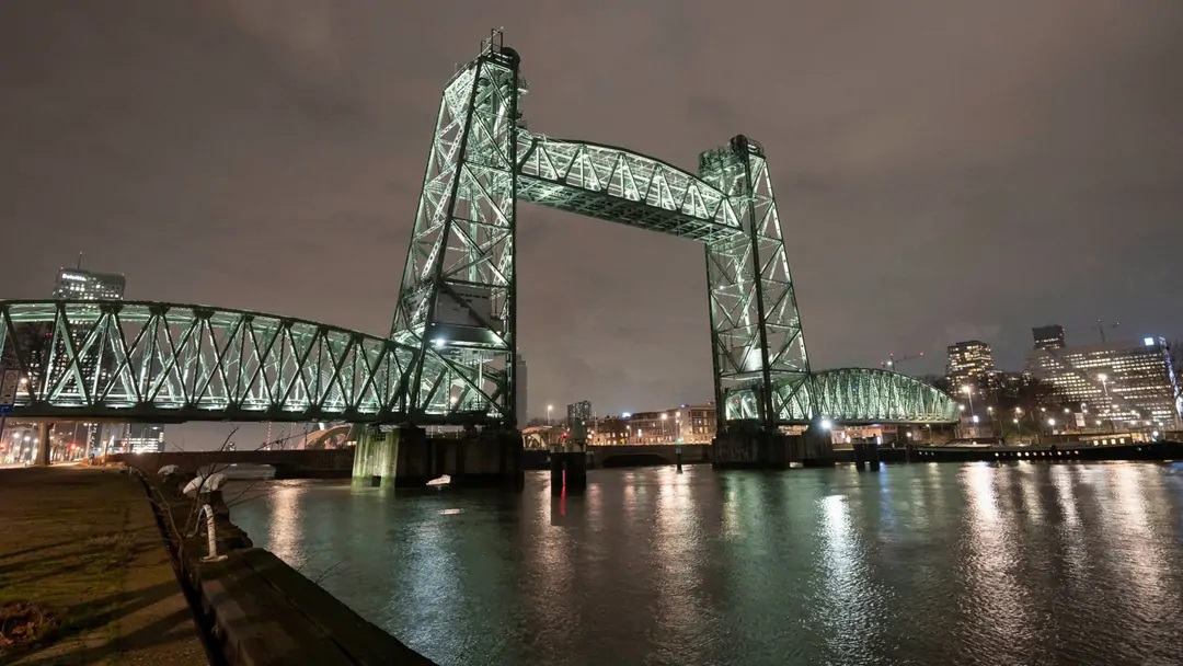 historische-bruecke-rotterdam.jpg
