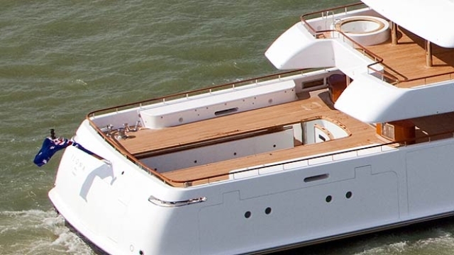 ilona-pool-yacht.JPG