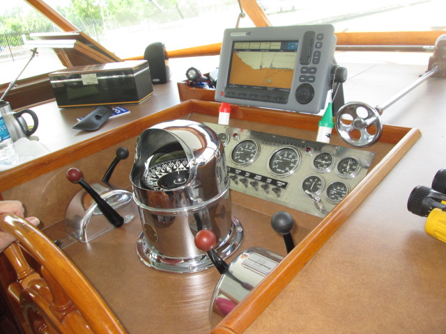JENNY CLARK 1962 TRUMPY 53' 006.JPG
