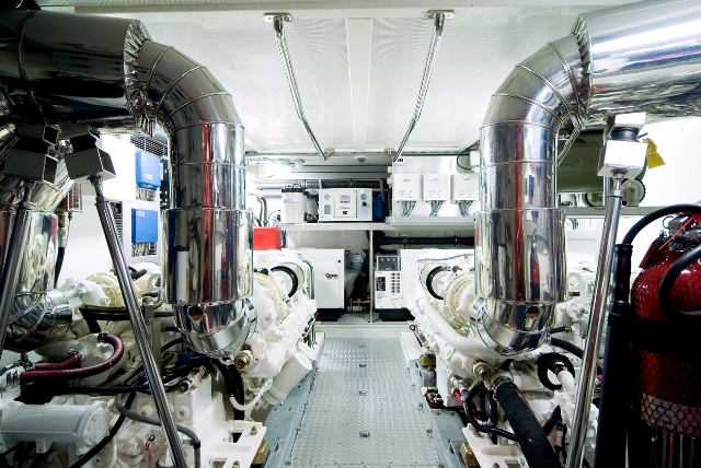 MAN engines.JPG