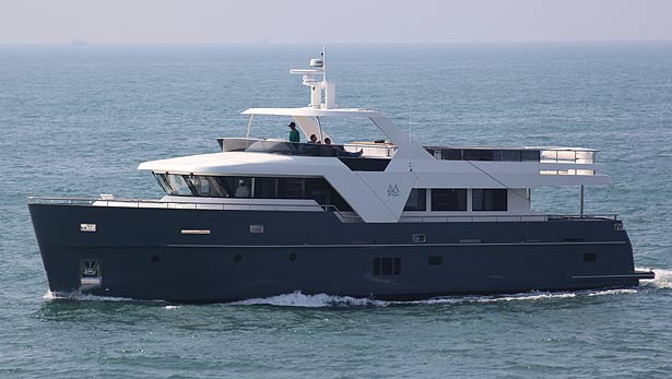 monte-fino-echo-85-yacht.jpg