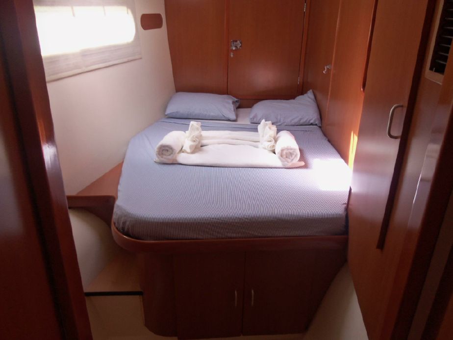 Oaseas stateroom.jpg