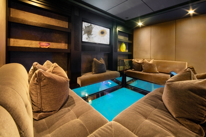 OCTOPUS Observer Lounge 1.jpg