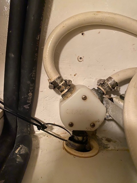 Reverso Y valve ac cooling water.jpg