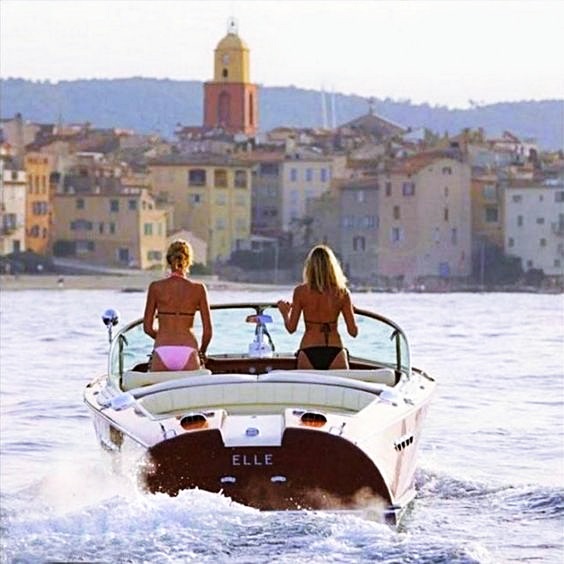 Riva chicks.jpg