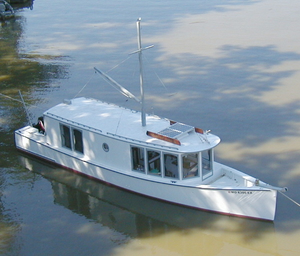 Sharpie houseboat.jpg