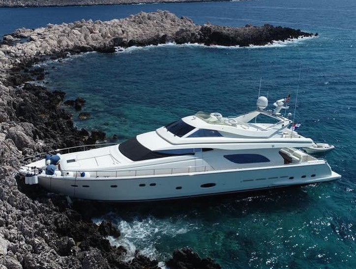 Smash yacht 2.jpg